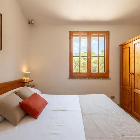 Ampia Con Giardino A 5 Minuti Dal Mare- Casa Janas Lejlighed *