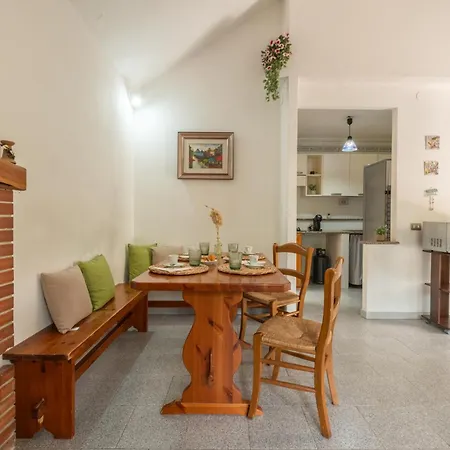 Ampia Con Giardino A 5 Minuti Dal Mare- Casa Janas Lejlighed