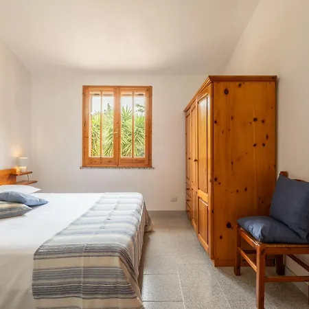 Ampia Con Giardino A 5 Minuti Dal Mare- Casa Janas Apartment *