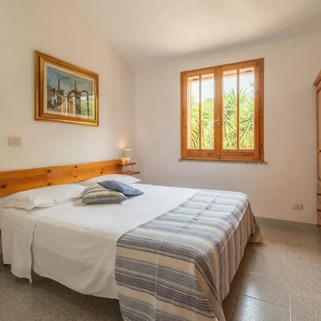 Ampia Con Giardino A 5 Minuti Dal Mare- Casa Janas