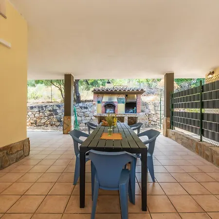 Ampia Con Giardino A 5 Minuti Dal Mare- Casa Janas