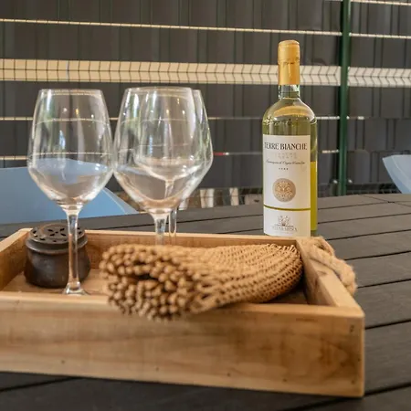 Apartment Ampia Con Giardino A 5 Minuti Dal Mare- Casa Janas