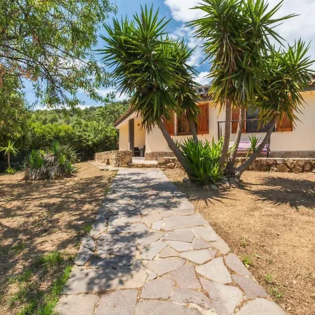 Ampia Con Giardino A 5 Minuti Dal Mare- Casa Janas Appartement Sìnnai